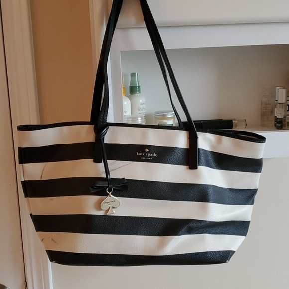 kate spade Handbags - Kate Spade Ivory and Black Striped Bag
